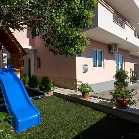 Apartman Brecic Appartement *